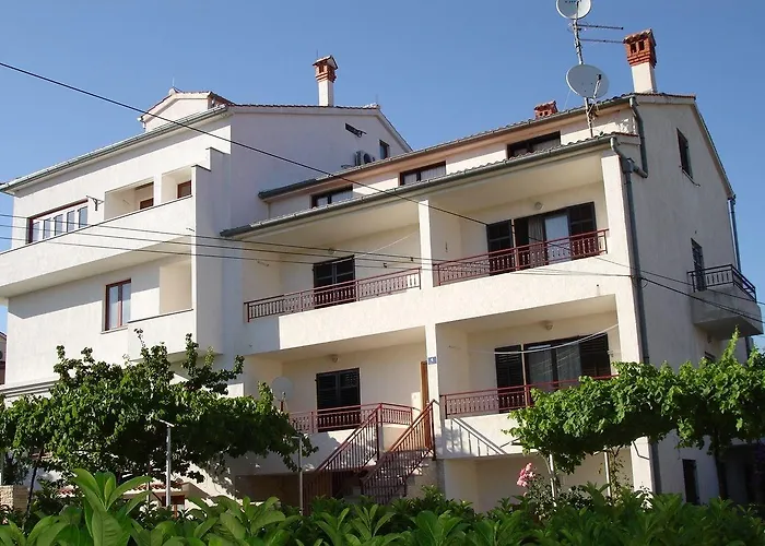 Rovinj Three-Bedroom Apartment 1