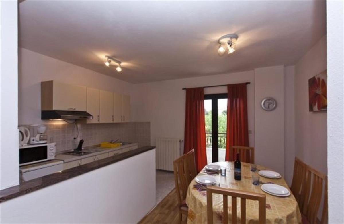 Three-bedroom 1 Apartment Rovinj